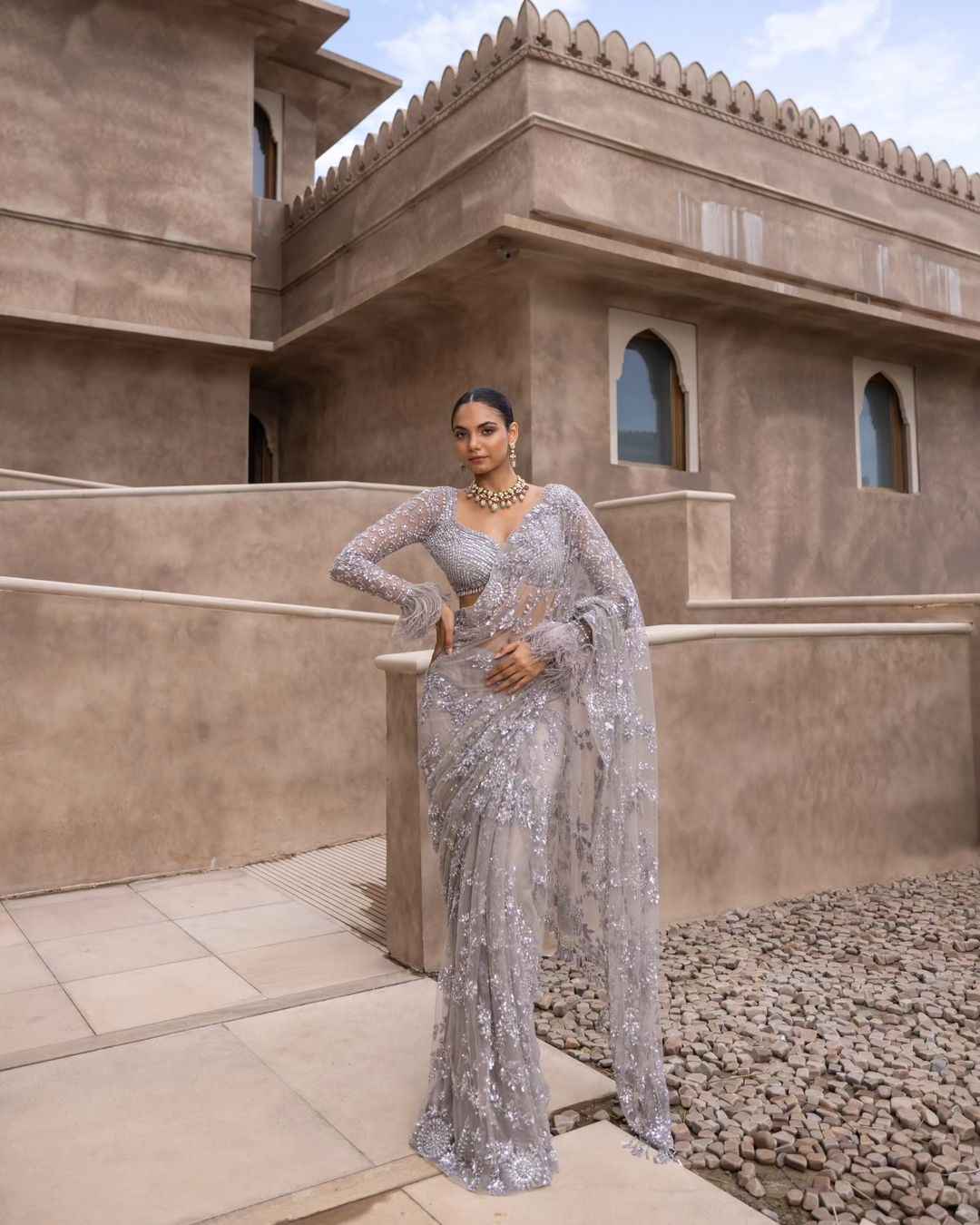 BOLLYWOOD DESIGN SEQUINS EMBROIDERY WORK NET SAREE AT WHOLESALE PRICE