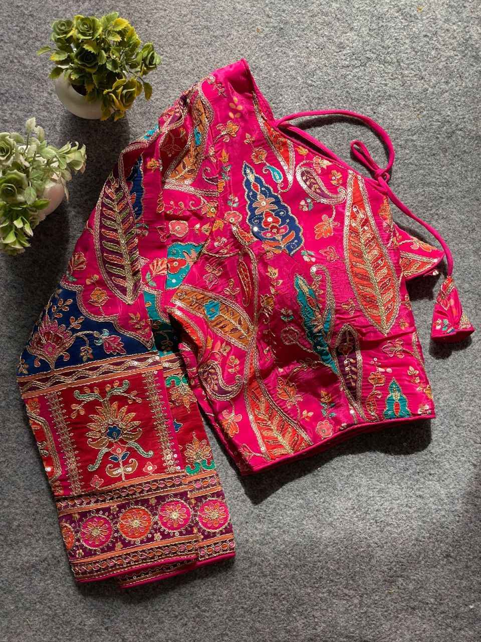 PURE CREP HEAVY CHINON PRINTED READYMADE BLOUSE AT WHOLESALE PRICE
