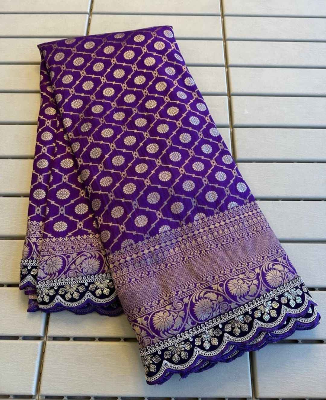 PURE CREPE KHADI SILK PATTU WITH ZARI WEAVING SAREE AT WHOLESALE PRICE
