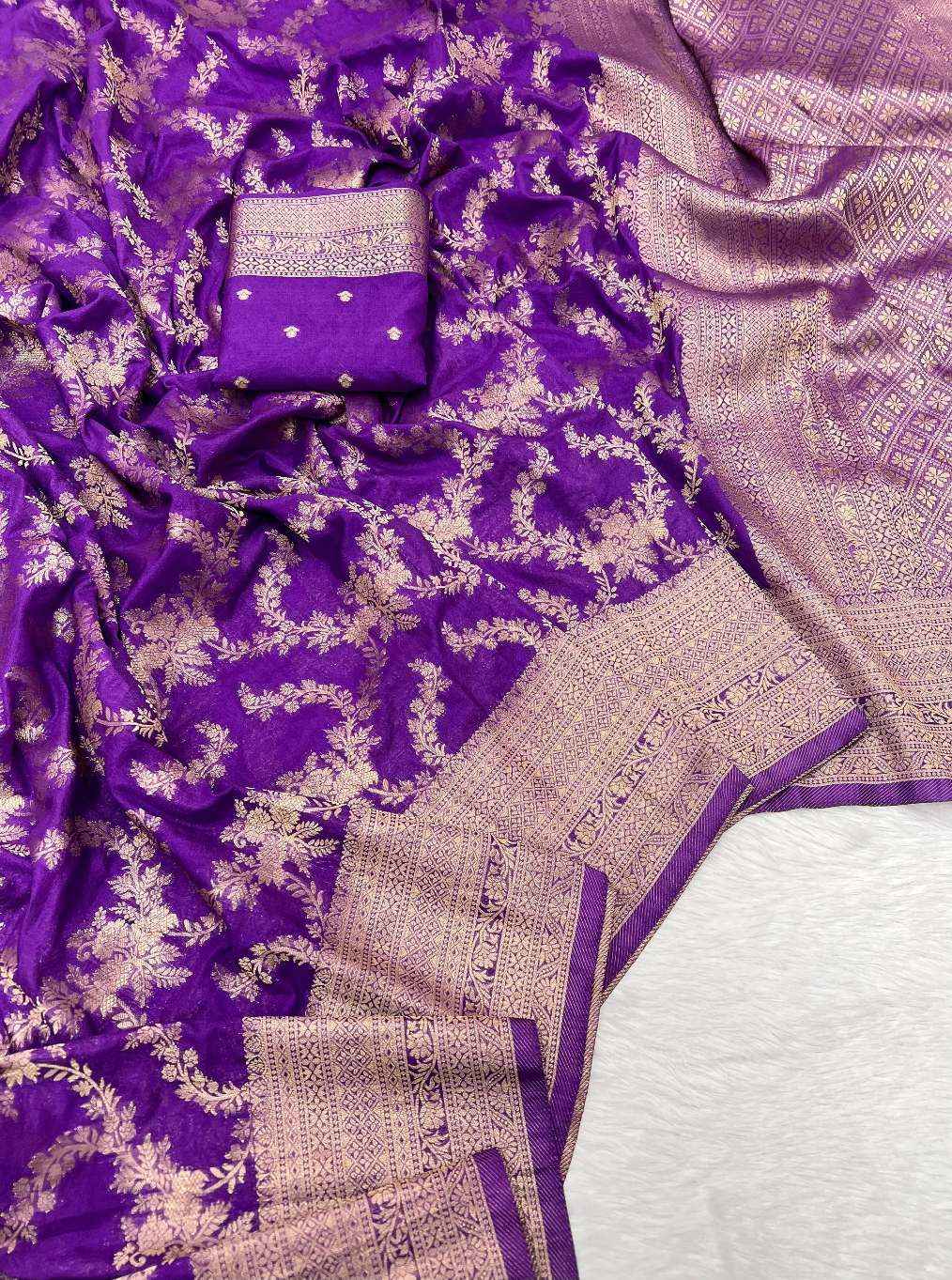 PURE SOFT KHADI GEORGETTE SILK RICH ZARI PICHWAI WOOVEN SAREE AT WHOLESALE PRICE