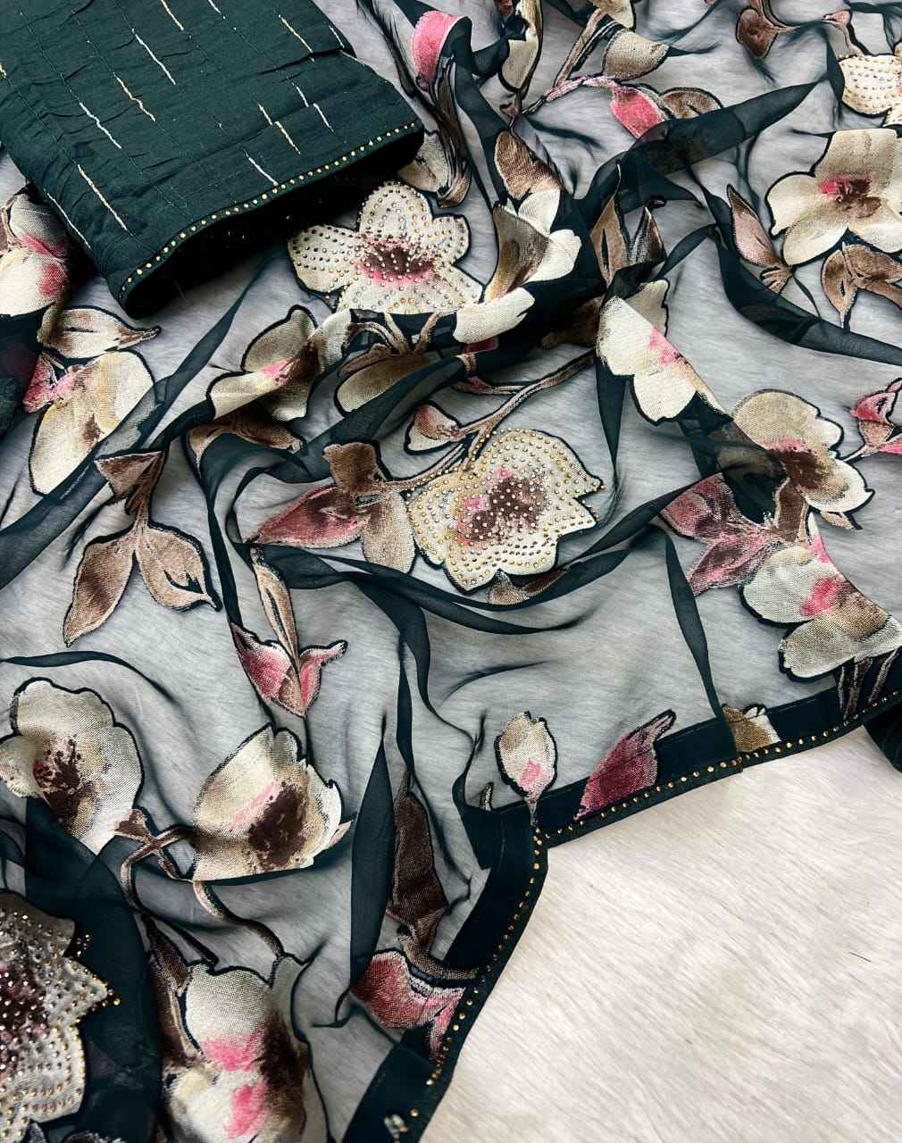 BRASOO FLOWER PRINTED WITH DIAMOND BORDER SAREE AT WHOLESALE PRICE