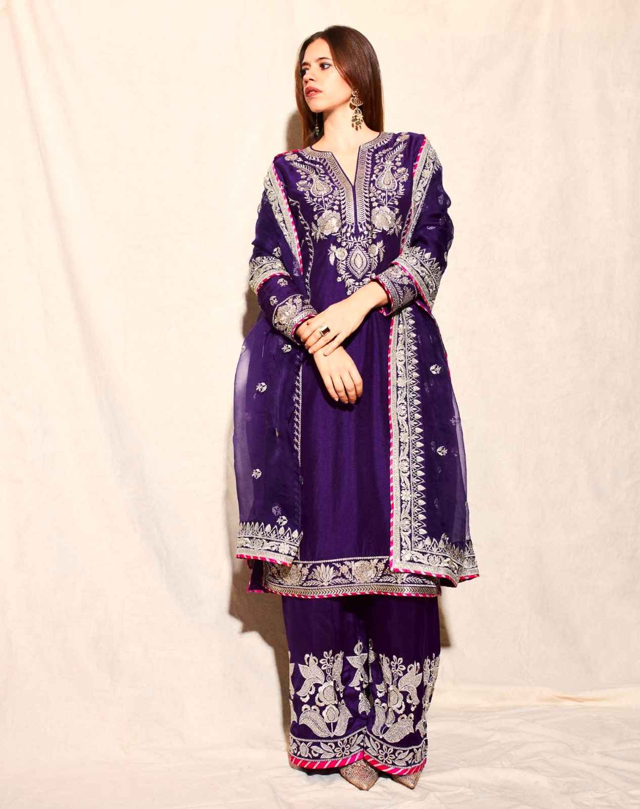 CHINON SEQUENCE EMBROIDERY WORK HEAVY KURTI PANT WITH DUPATTA AT WHOLESALE PRICE