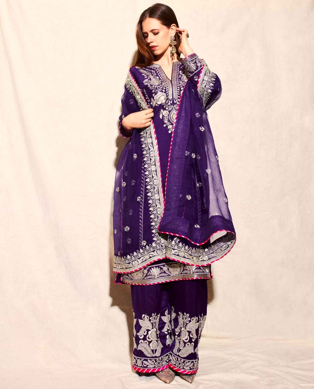 CHINON SEQUENCE EMBROIDERY WORK HEAVY KURTI PANT WITH DUPATTA AT WHOLESALE PRICE
