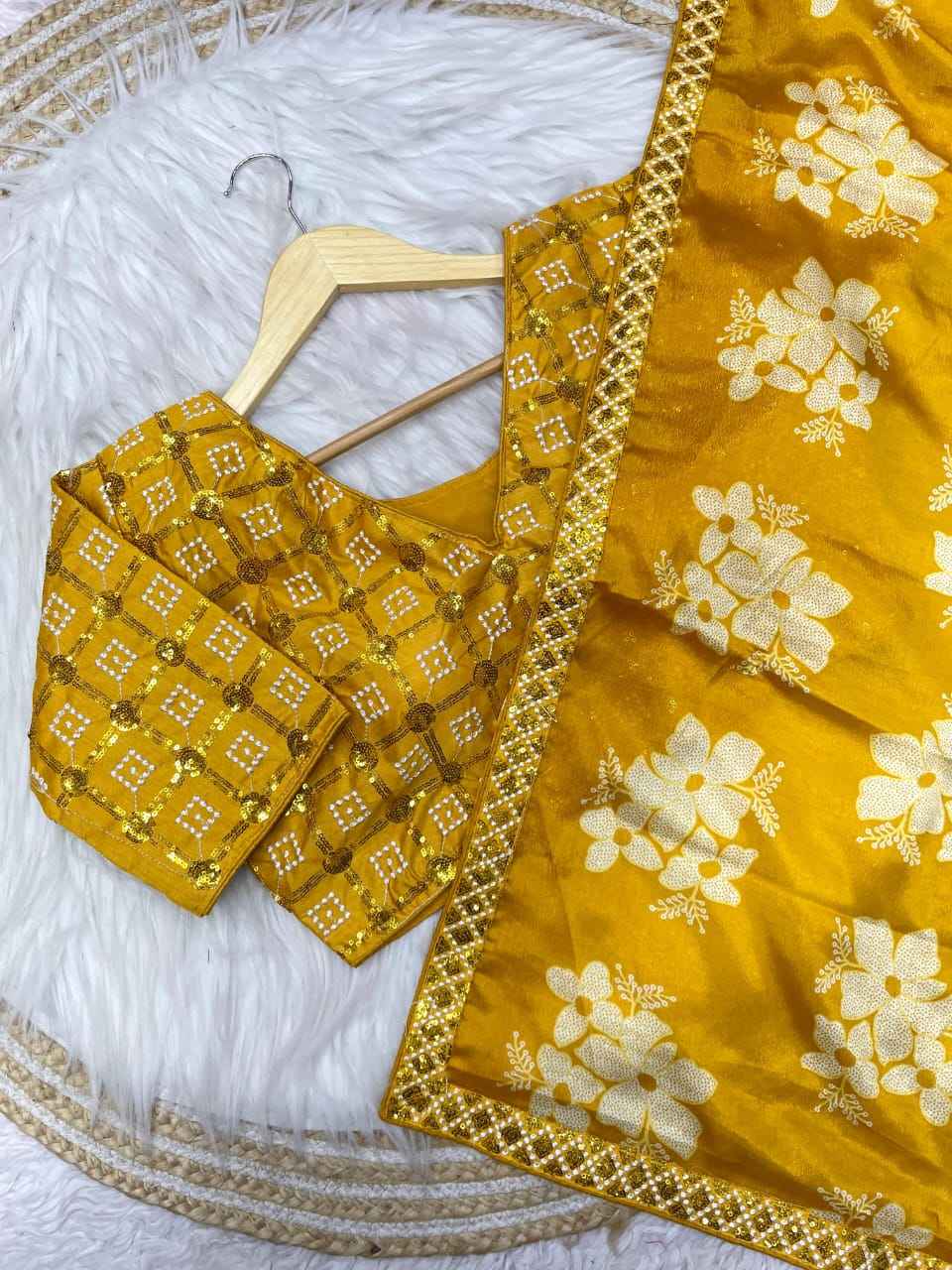 PURE CHINON SILK PRINT DESIGN SAREE WITH STICH BLOUSE AT WHOLESALE PRICE