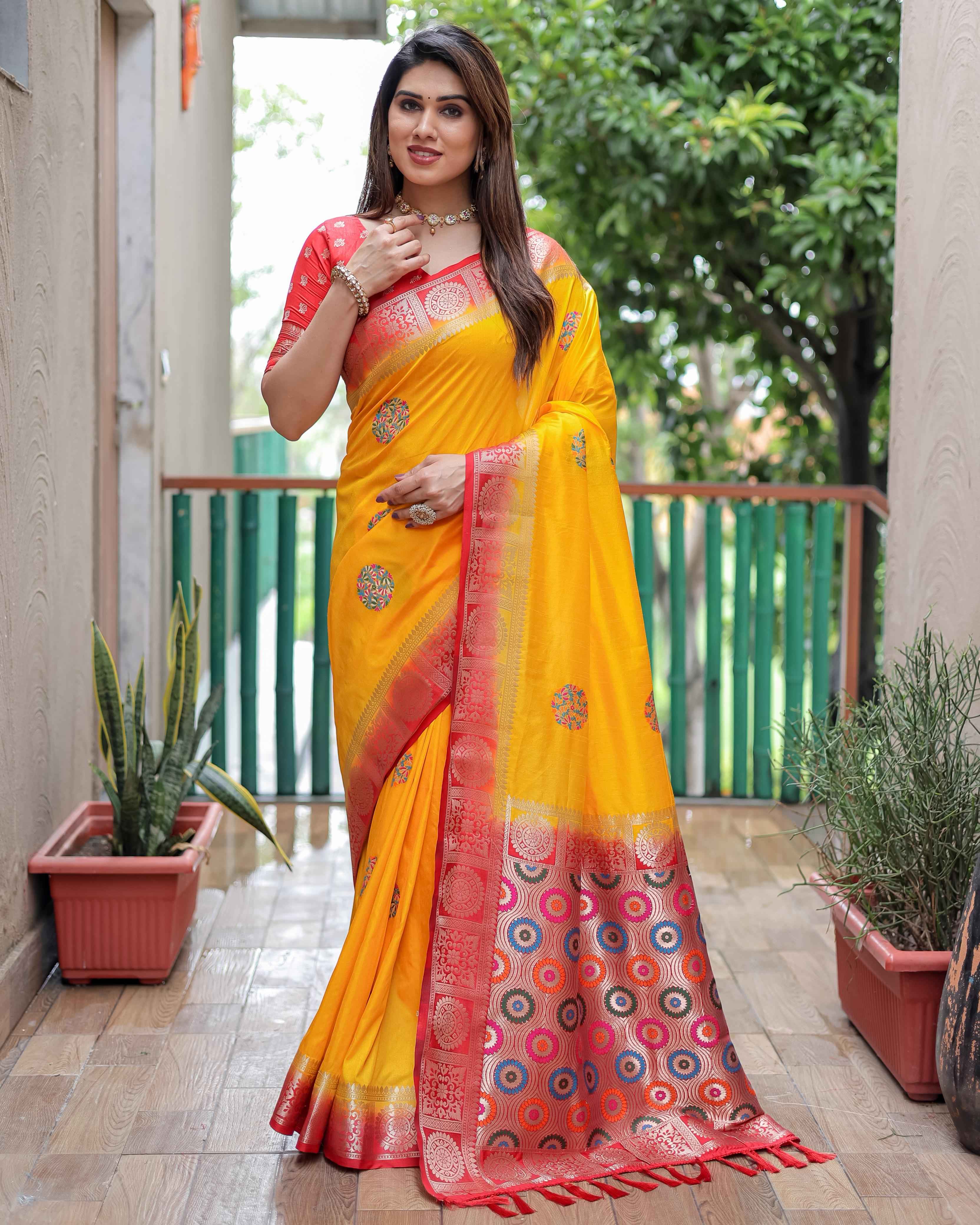 DOLA SILK UNIQUE BUTTA DESIGNS AND CONTRAST PALLU SAREE AT WHOLESALE PRICE