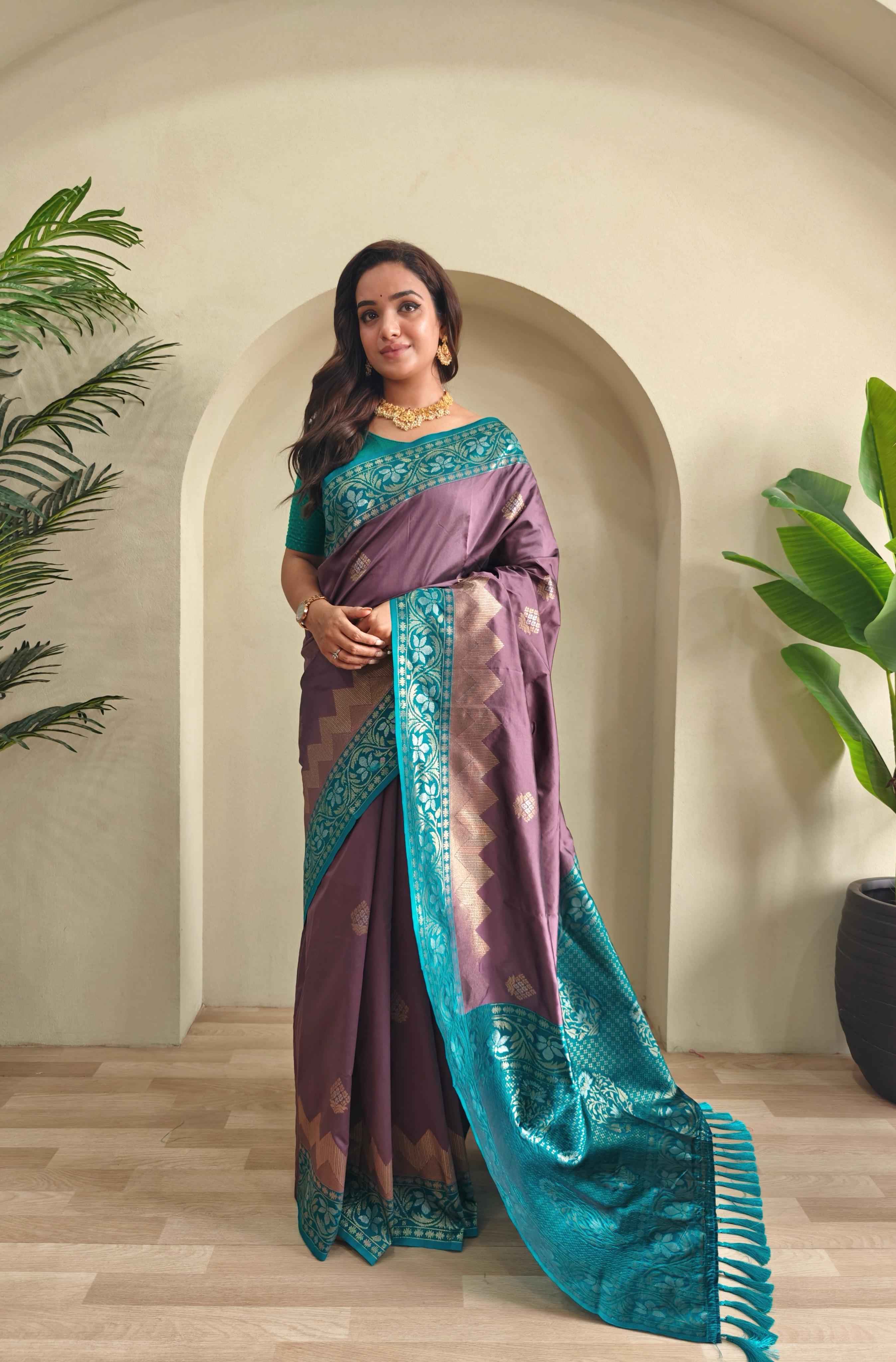 DUAL TONE SILK ZARI WEAVES CONTRAST PALLU SAREE AT WHOLESALE PRICE