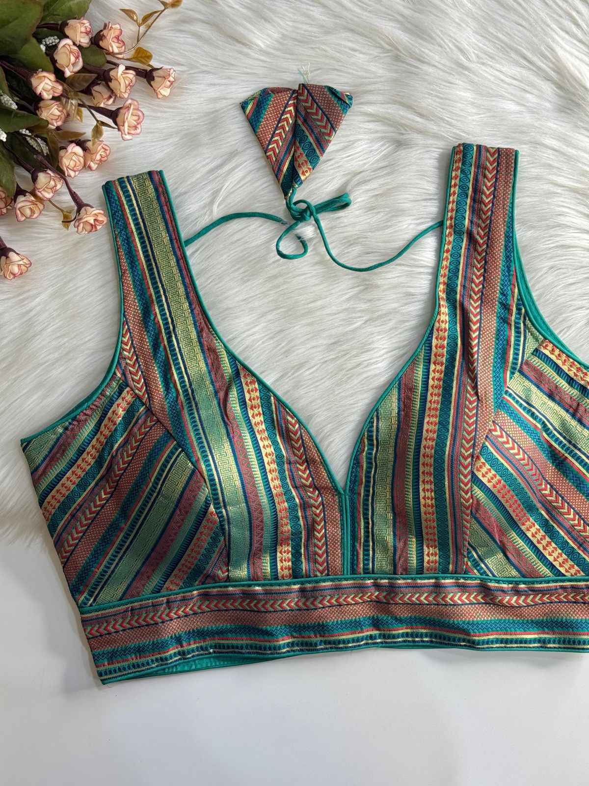HEAVY JECQUARD PARTYWEAR DESGINE BLOUSE AT WHOLESALE PRICE