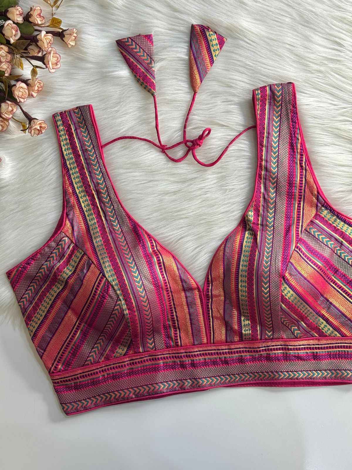 HEAVY JECQUARD PARTYWEAR DESGINE BLOUSE AT WHOLESALE PRICE
