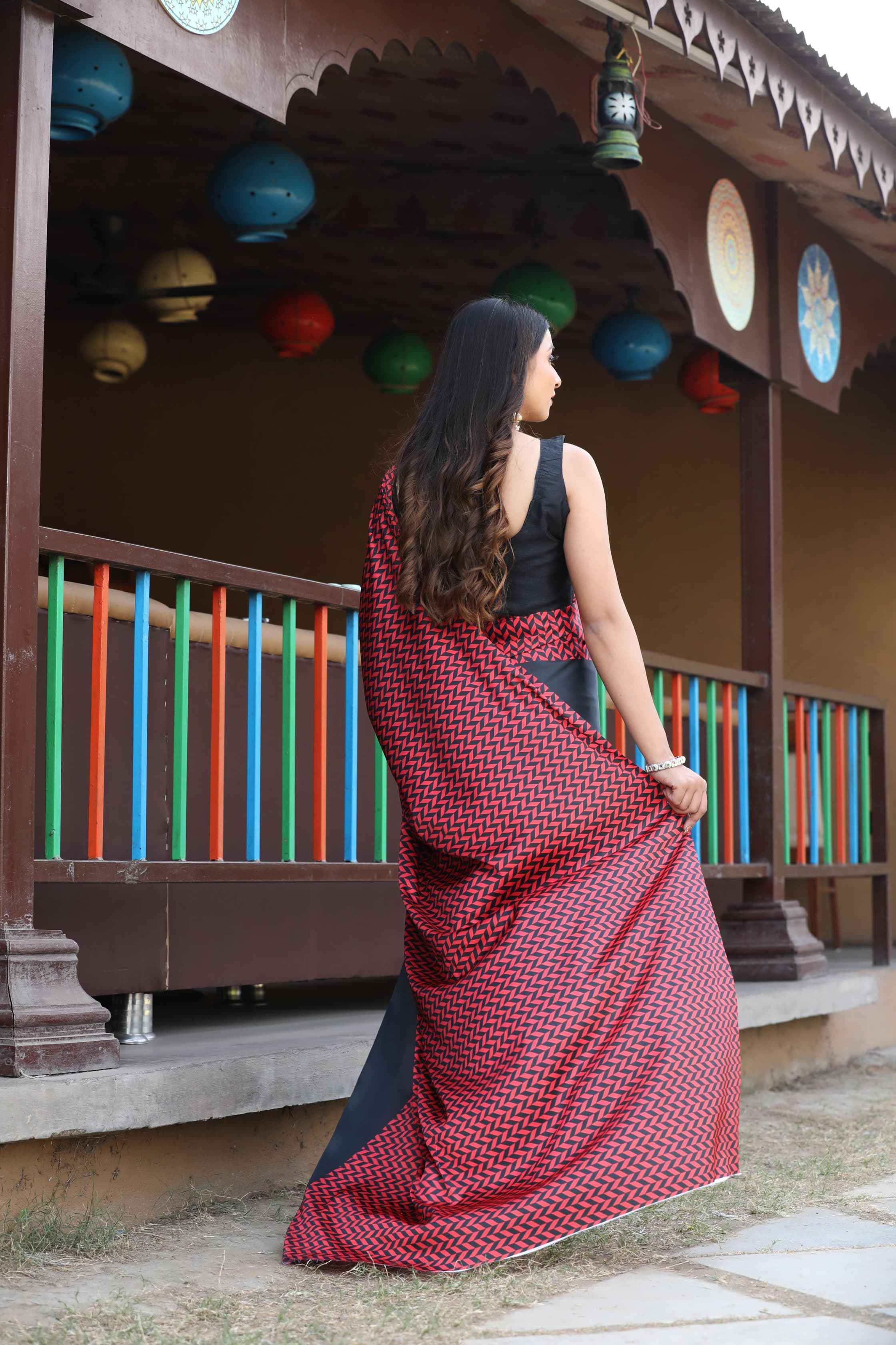 JAPAN SATIN DIGITAL PRINTED SAREE AT WHOLESALE PRICE