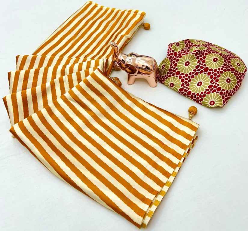 KUTCHI AJARKH PRINT SEMI GAJI WITH LEHARIYA PRINTED SAREE AT WHOLESALE PRICE