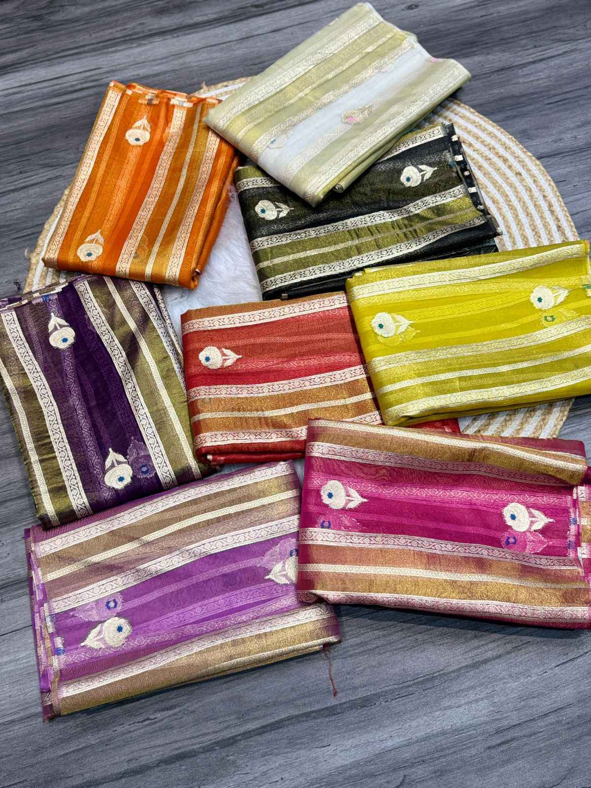PURE BANARASI TISSUE SILK WEAVING SAREE AT WHOLESALE PRICE