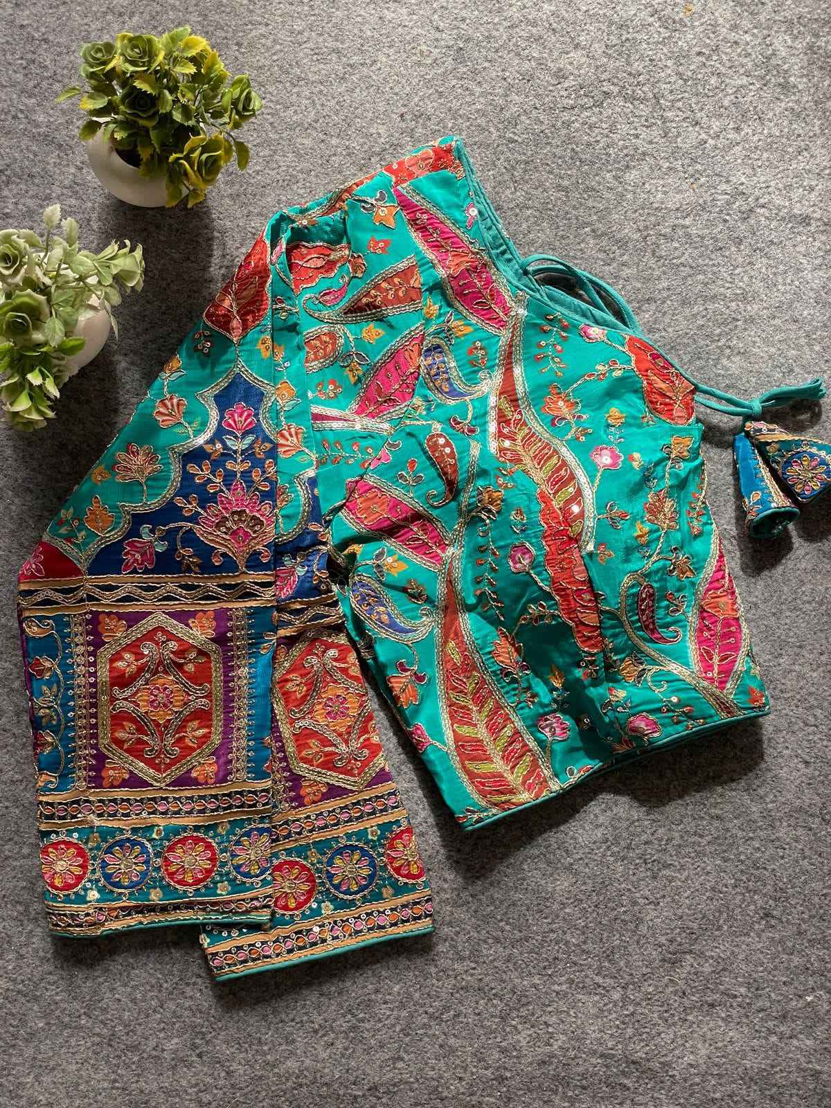 PURE CREP HEAVY CHINON PRINTED READYMADE BLOUSE AT WHOLESALE PRICE