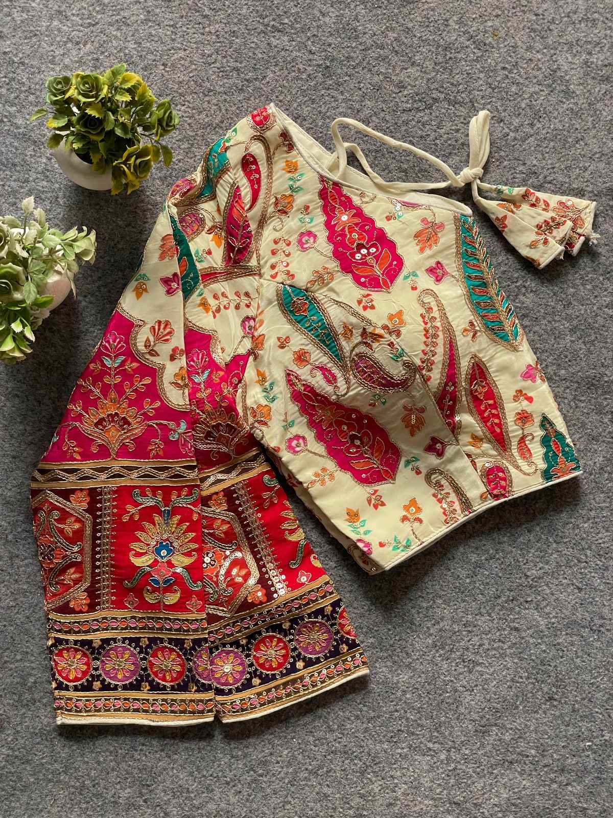 PURE CREP HEAVY CHINON PRINTED READYMADE BLOUSE AT WHOLESALE PRICE