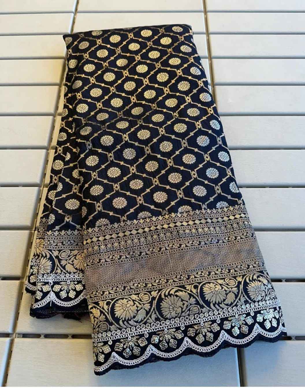PURE CREPE KHADI SILK PATTU WITH ZARI WEAVING SAREE AT WHOLESALE PRICE