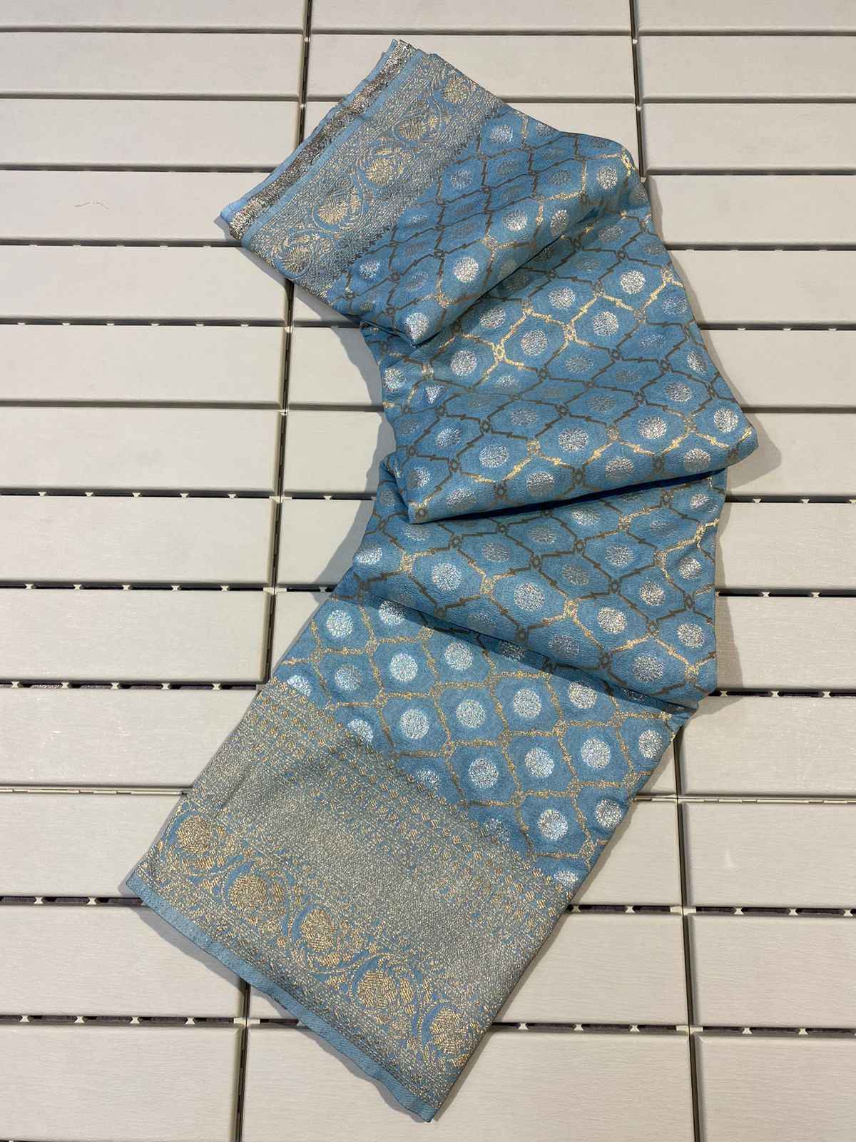 PURE KHADI GEORGETTE SILK WITH ZARI WOOVEN PALLU SAREE AT WHOLESALE PRICE