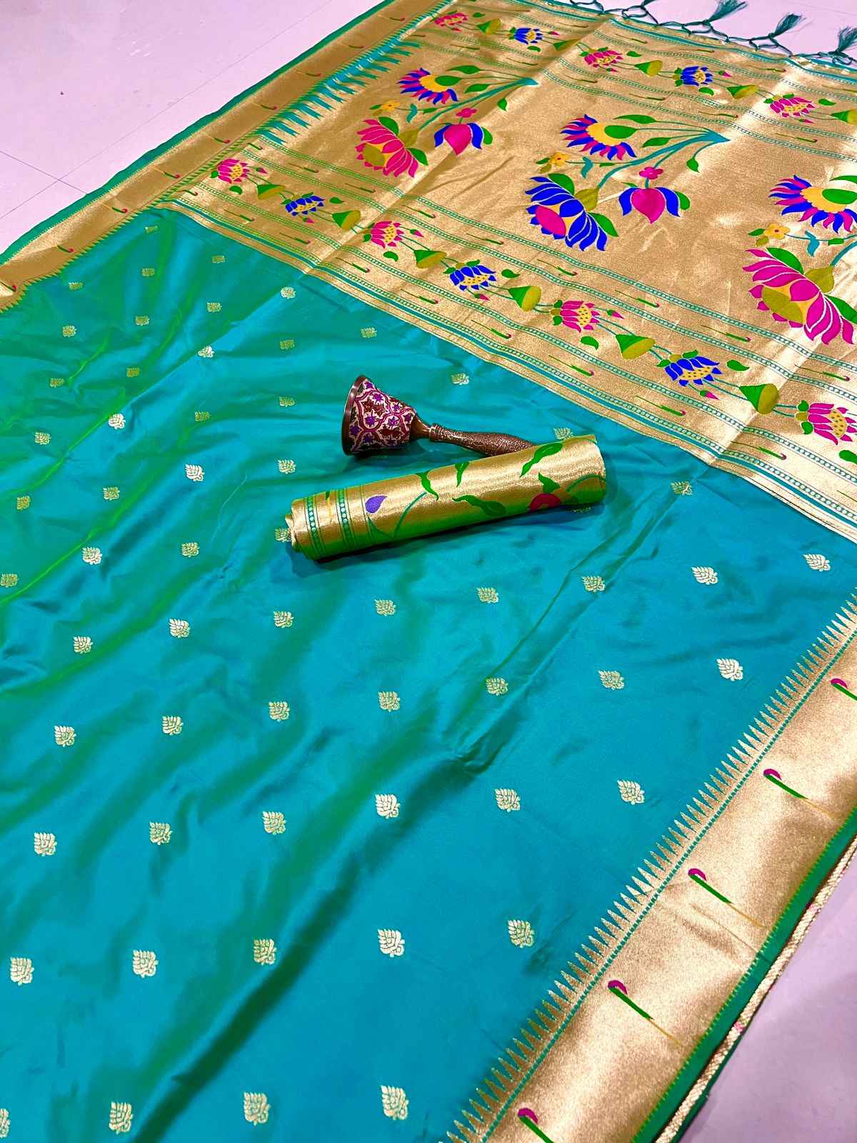 PURE SOFT GOLD ZARI KANCHIVRAM PAITHANI SILK WEAVING SAREE AT WHOLESALE PRICE