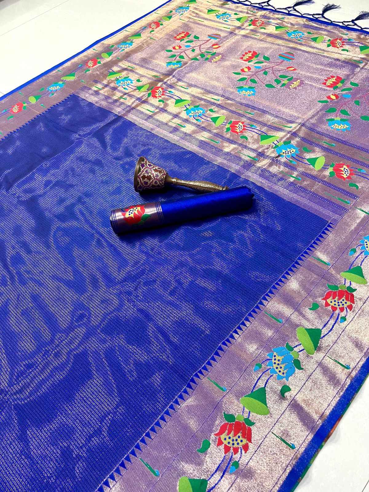 PURE SOFT ZARI KANCHIVRAM TISSUE PAITHANI FLOWER BODER SILK SAREE AT WHOLSALE PRICE