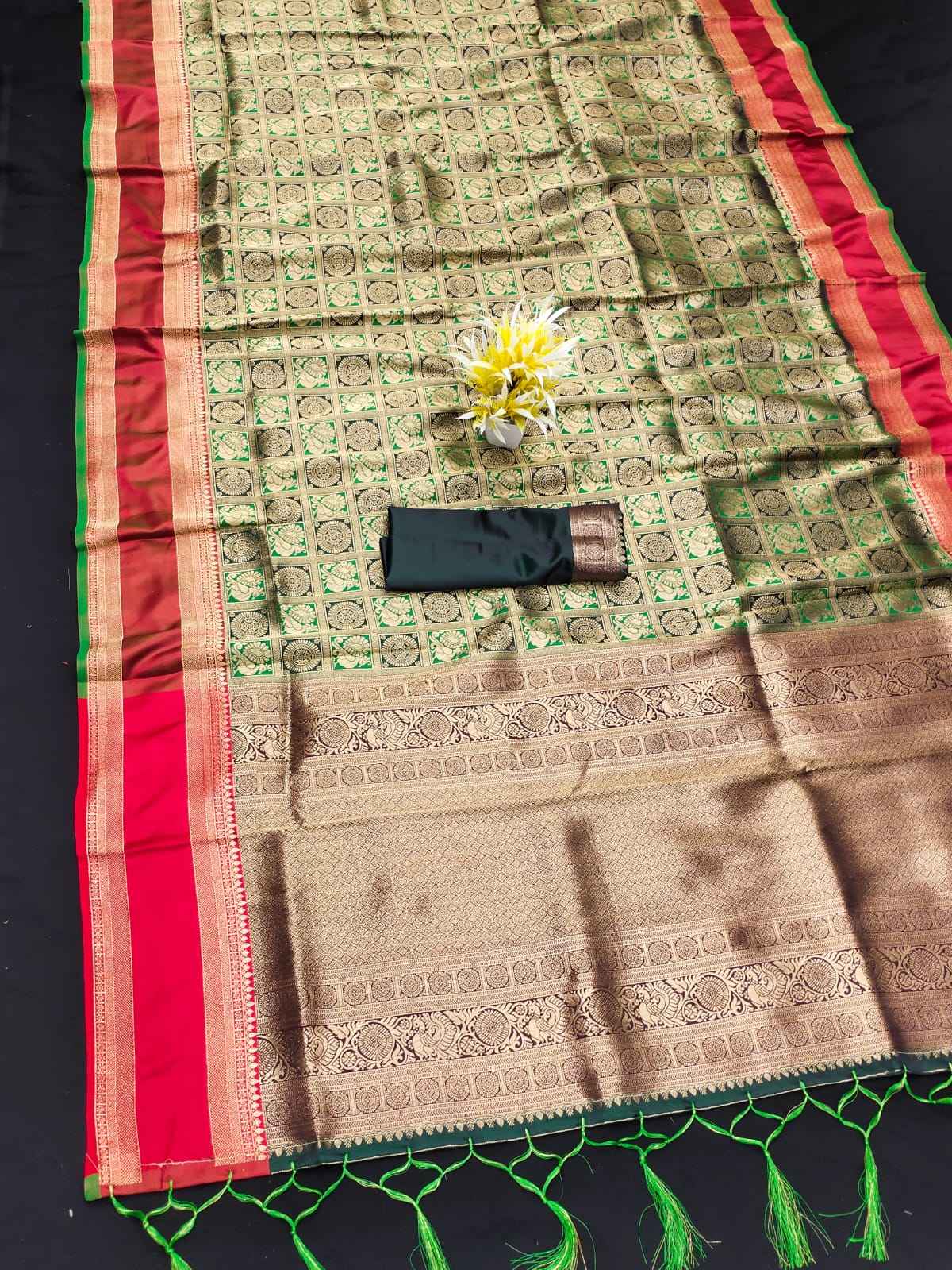 SOFT BANARASI SILK GOLD WEAVING JARI SAREE AT WHOLESALE PRICE 