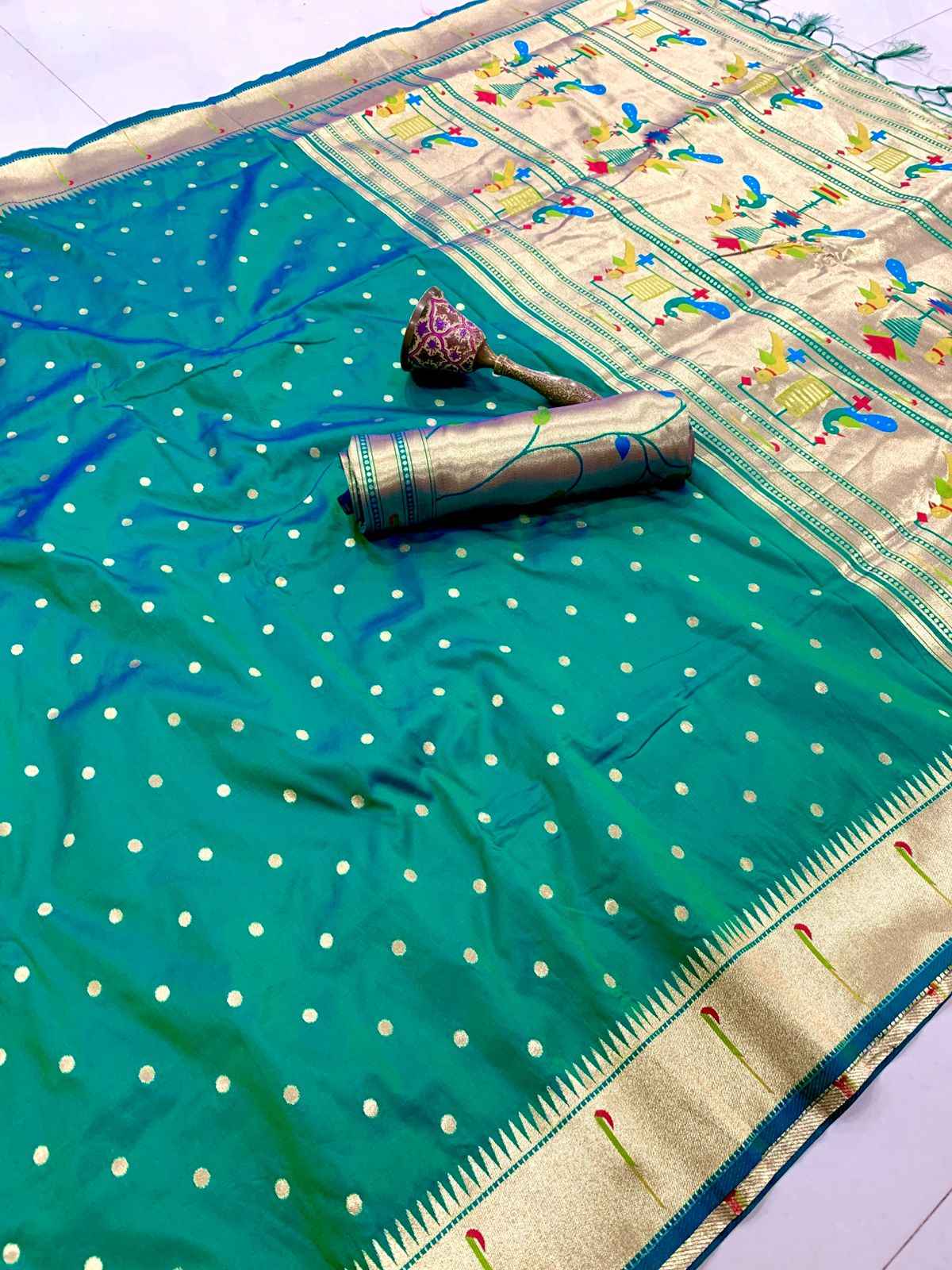 SOFT GOLD ZARI KANCHIVRAM  PAITHANI SILK PEACOCK BODER SAREE AT WHOLESALE PRICE