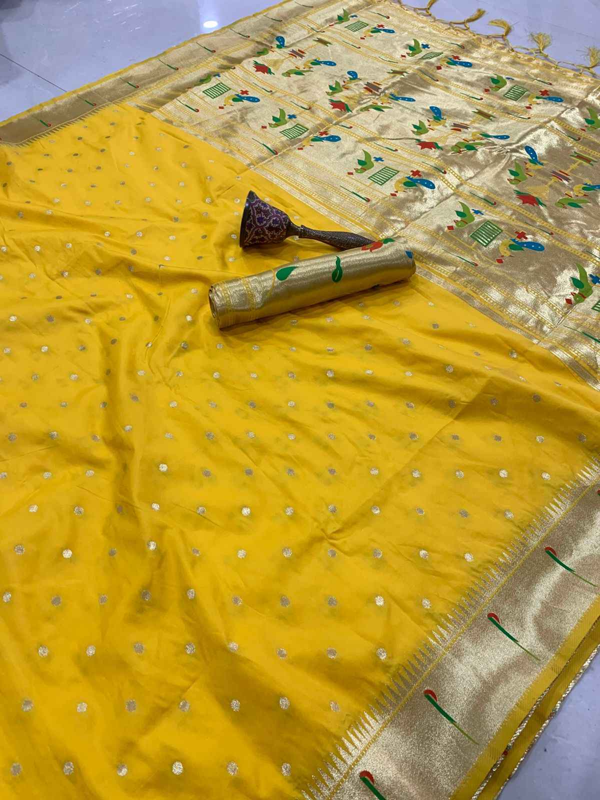 SOFT GOLD ZARI KANCHIVRAM  PAITHANI SILK PEACOCK BODER SAREE AT WHOLESALE PRICE