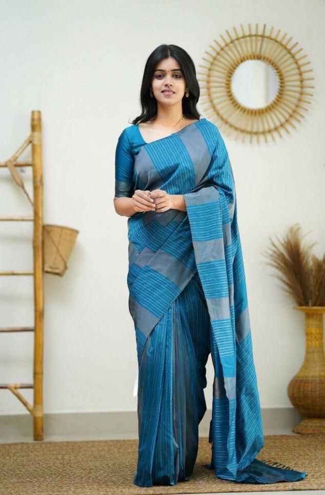 SOFT SILK JACQUARD WORK WITH RICH PALLU SAREE CODE 152 AT WHOLESALE PRICE