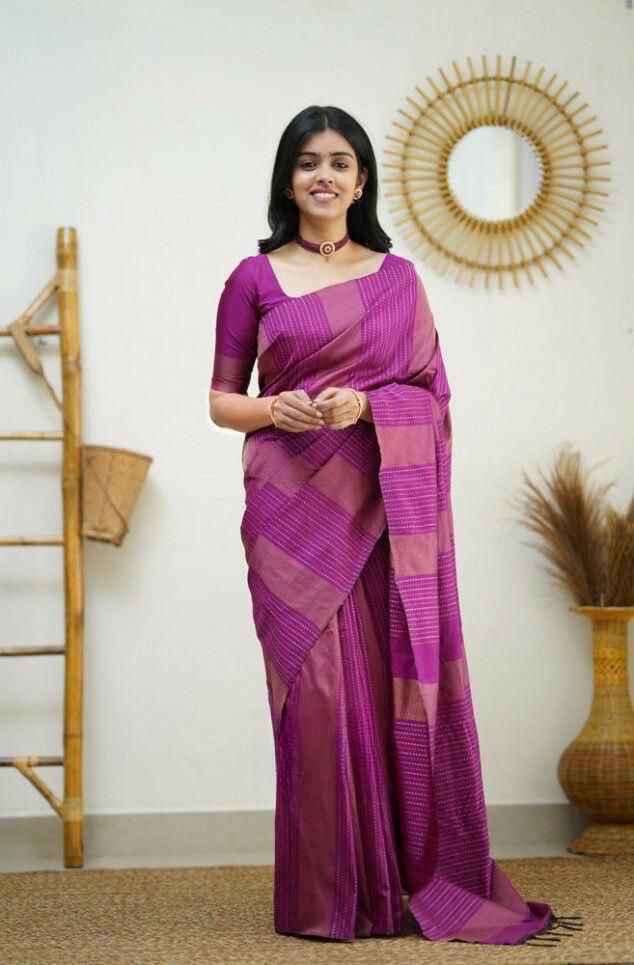 SOFT SILK JACQUARD WORK WITH RICH PALLU SAREE CODE 152 AT WHOLESALE PRICE
