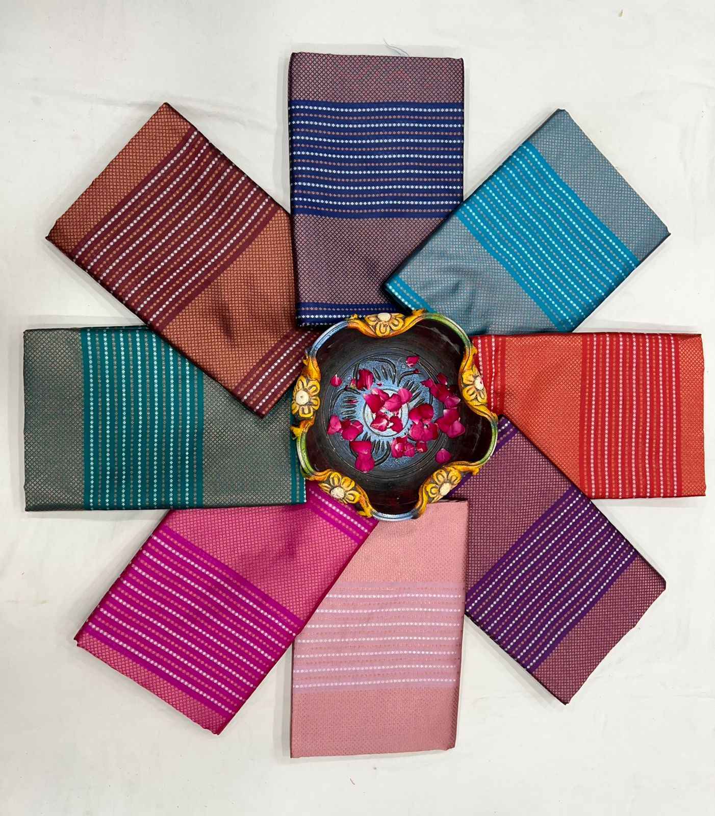 SOFT SILK JACQUARD WORK WITH RICH PALLU SAREE CODE 152 AT WHOLESALE PRICE
