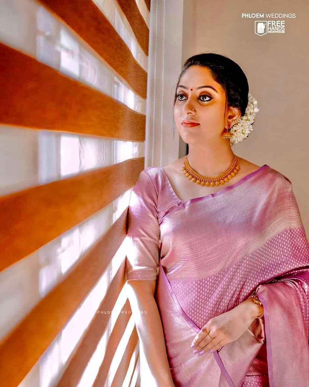 SOFT SILK JACQUARD WORK WITH RICH PALLU SAREE CODE 3075AT WHOLESALE PRICE