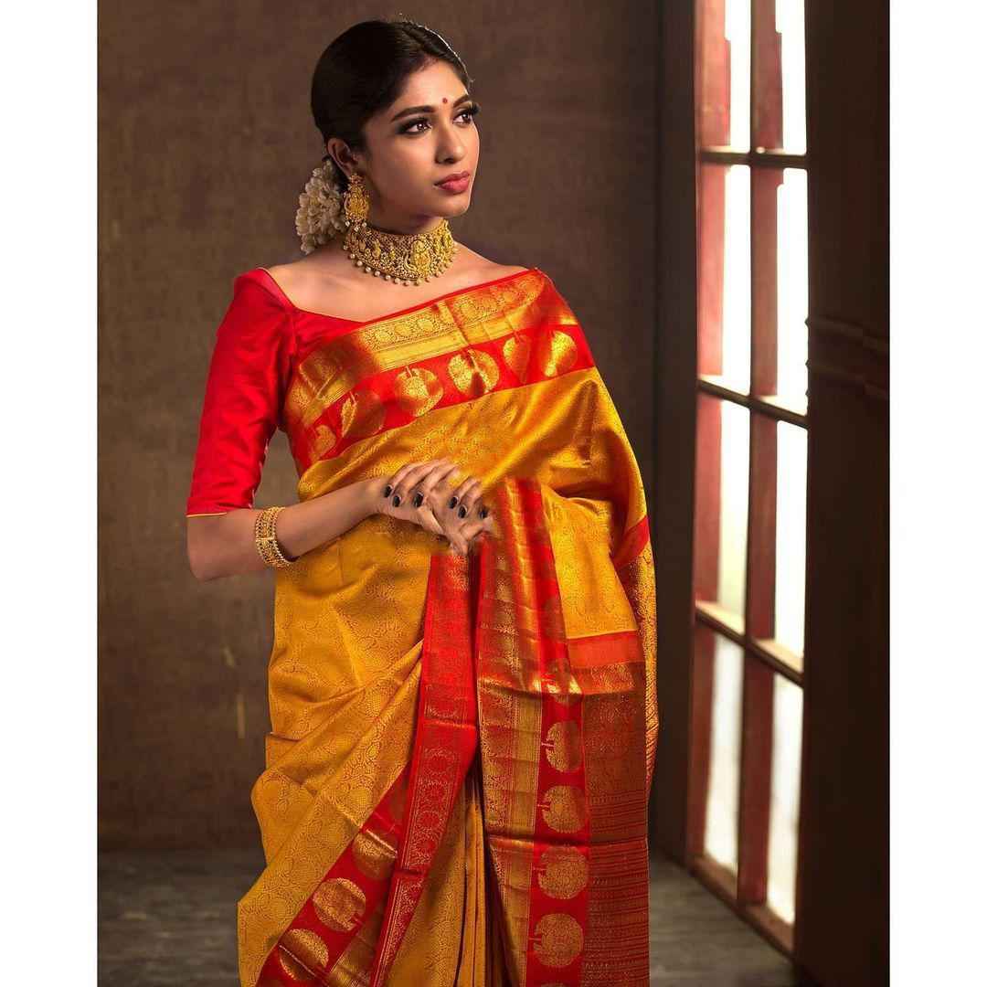 SOFT SILK RICH PALLU AND JACQUARD WORK SAREE CODE 5021 AT WHOLESALE PRICE