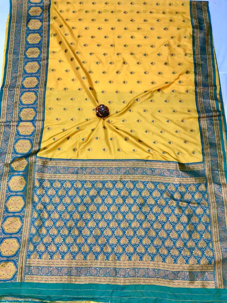BANARASI SOFT SILK CONTRAST JEQUARD BORDER SAREE AT WHOLESALE PRICE