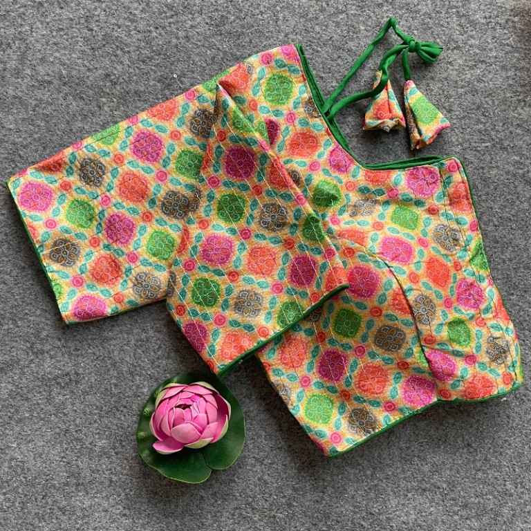 COTTON SILK DIGITAL PRINT WITH AARI WORK BLOUSE AT WHOLESALE PRICE