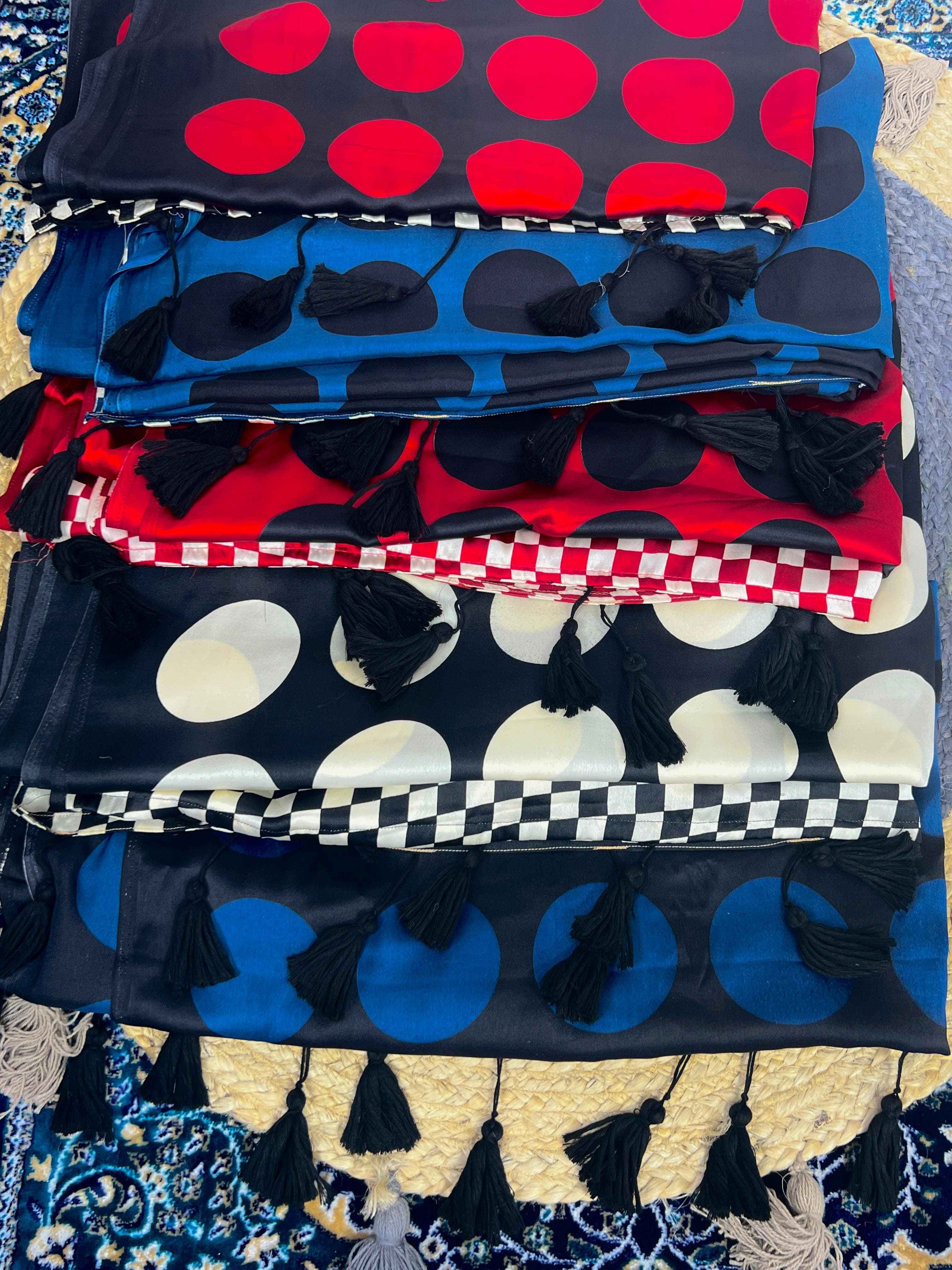 GAJJI SILK AJRAKH PRINTED WITH LATKAN SAREE AT WHOLESALE PRICE