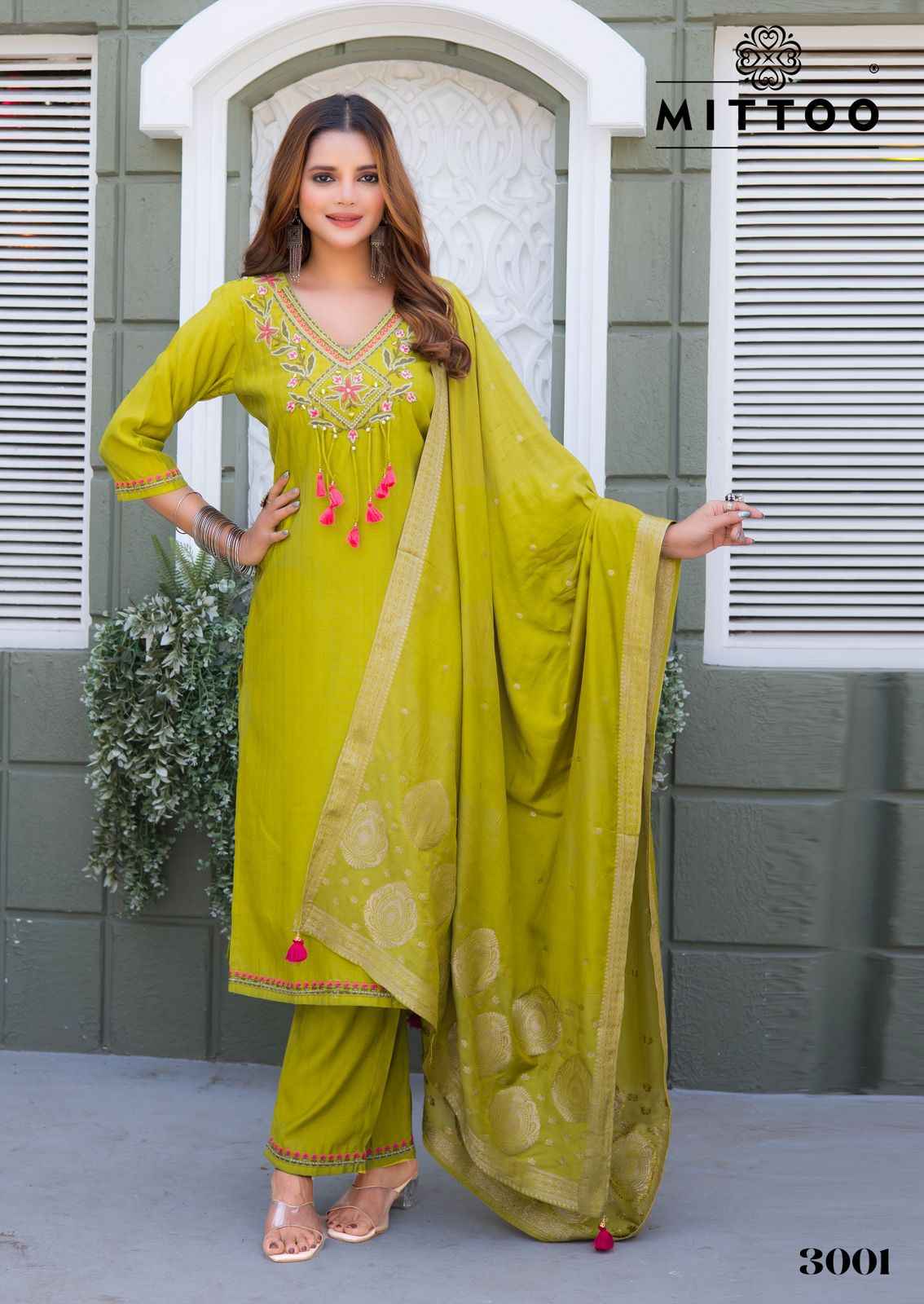MITTOO MANSA VISCOSE WEAVING KURTI PANT WITH DUPATTA AT WHOLESALE PRICE