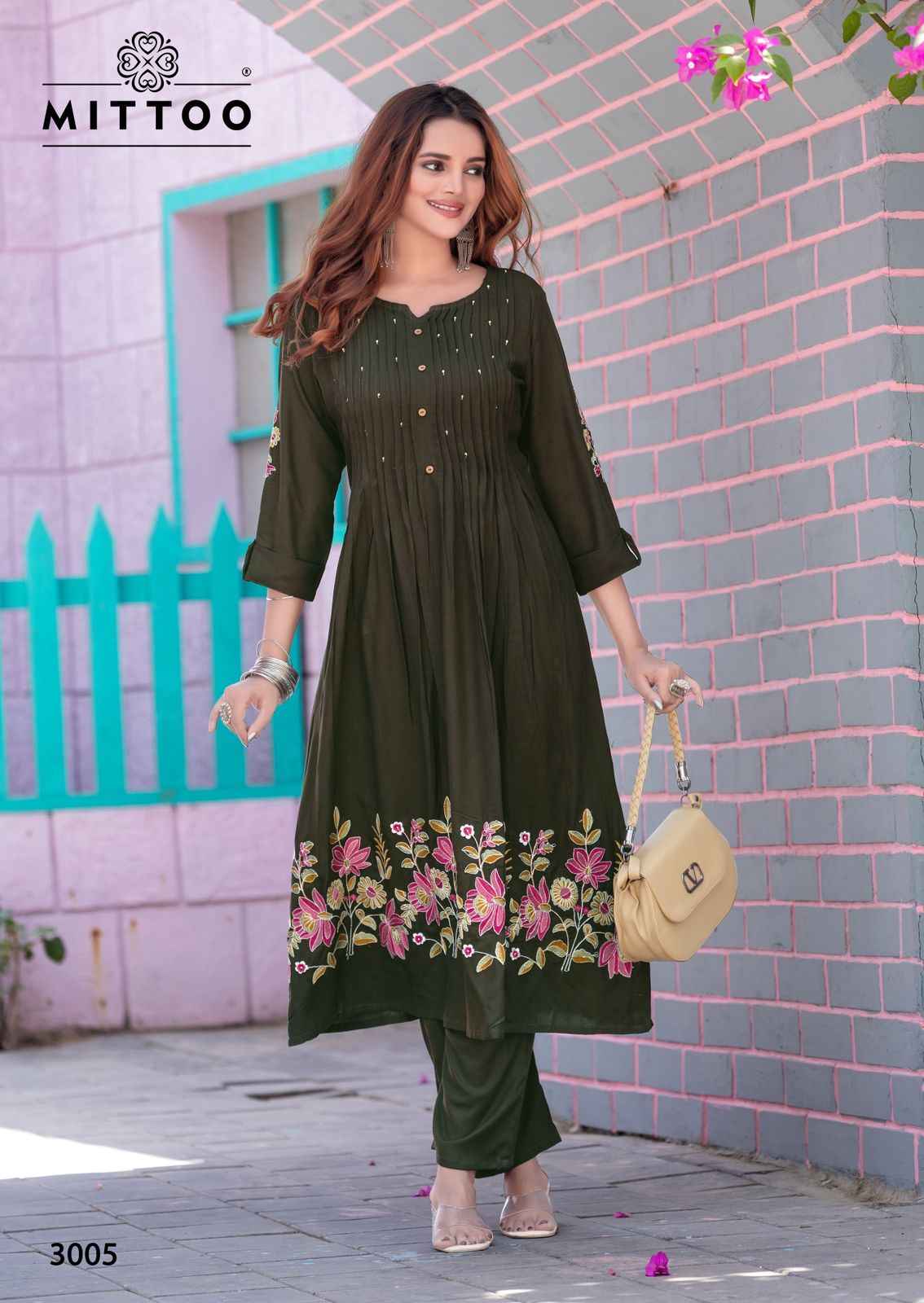 MITTOO TANVIKA HEAVY RAYON THREAD & HANDWORK ROUND KURTI PANT AT WHOLESALE PRICE