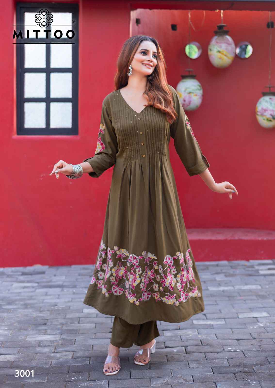 MITTOO TANVIKA HEAVY RAYON THREAD & HANDWORK ROUND KURTI PANT AT WHOLESALE PRICE