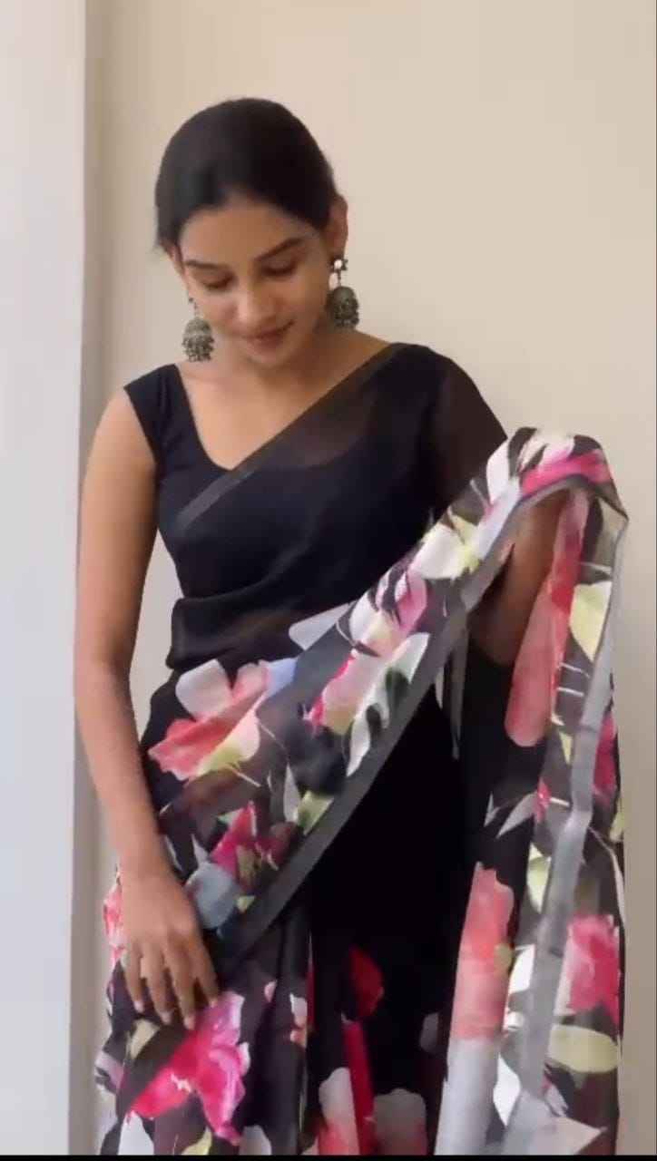 PLAIN LINEN DIGITAL FLOWER PRINTED SAREE AT WHOLESALE PRICE