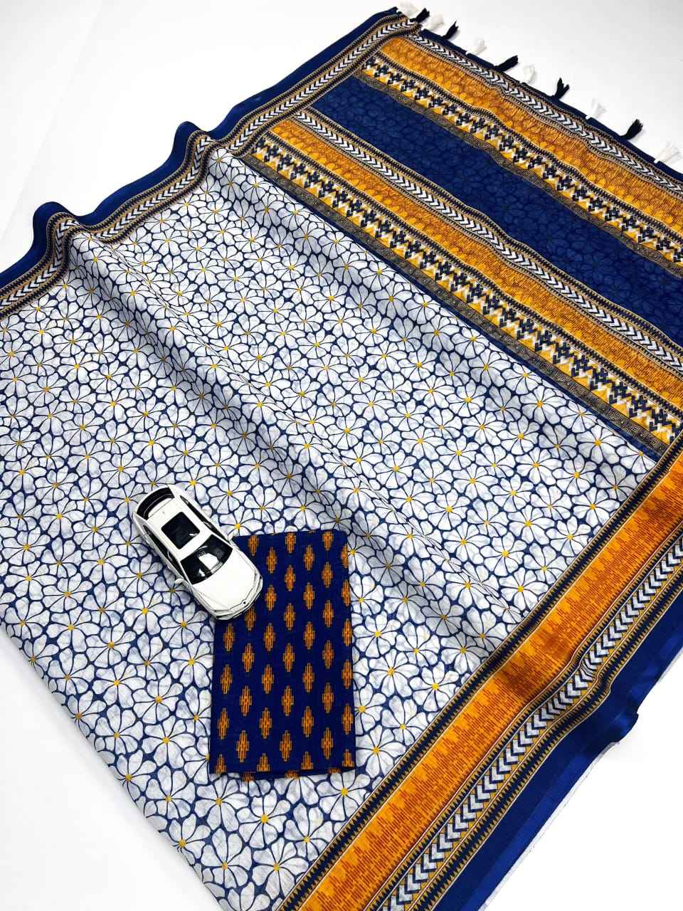 PLAIN LINEN DIGITAL PRINTED SAREE WITH BLOUSE AT WHOLESALE PRICE