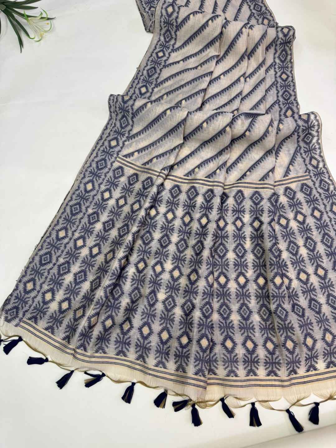 PREMIUM SOFT MUL COTTON RESHAM JAMDANI WEAVING SAREE AT WHOLESALE PRICE