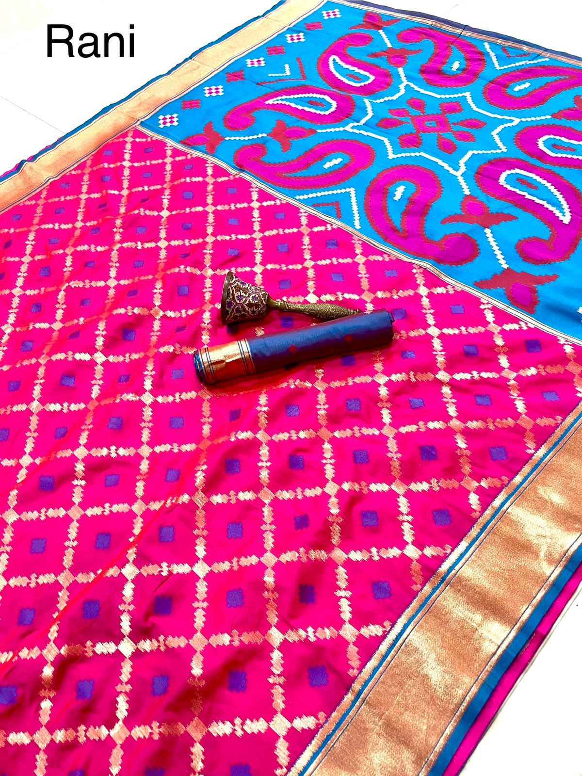 PURE HEAVY SOFT BANARASI CONTRAST WEAVING BODER SILK SAREE AT WHOLESALE PRICE