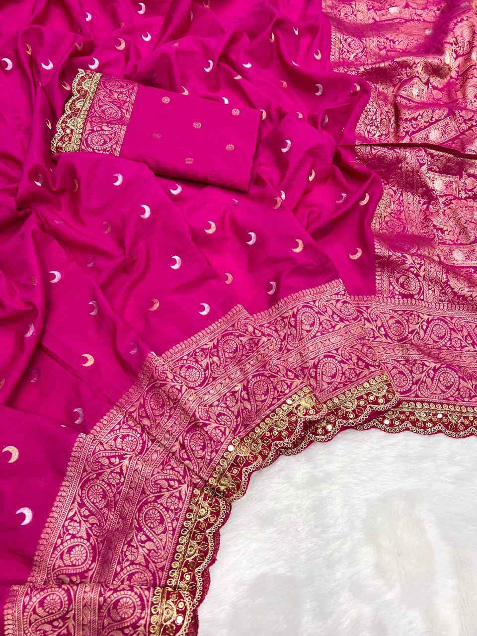PURE KHADDI GEORGETTE KANCHI BORDER TRADITIONAL SAREE AT WHOLESALE PRICE
