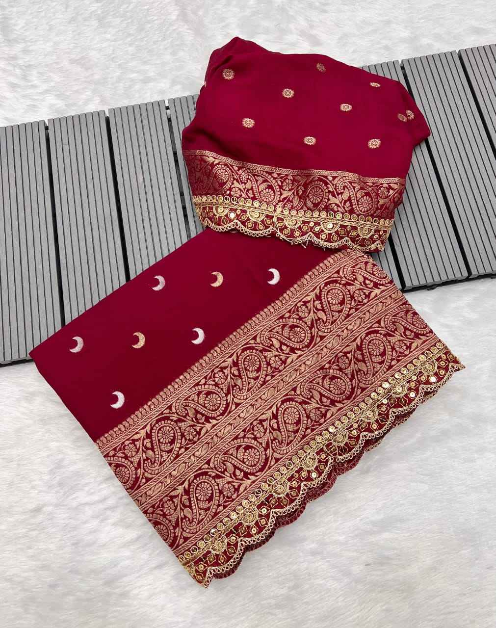 PURE KHADDI GEORGETTE KANCHI BORDER TRADITIONAL SAREE AT WHOLESALE PRICE