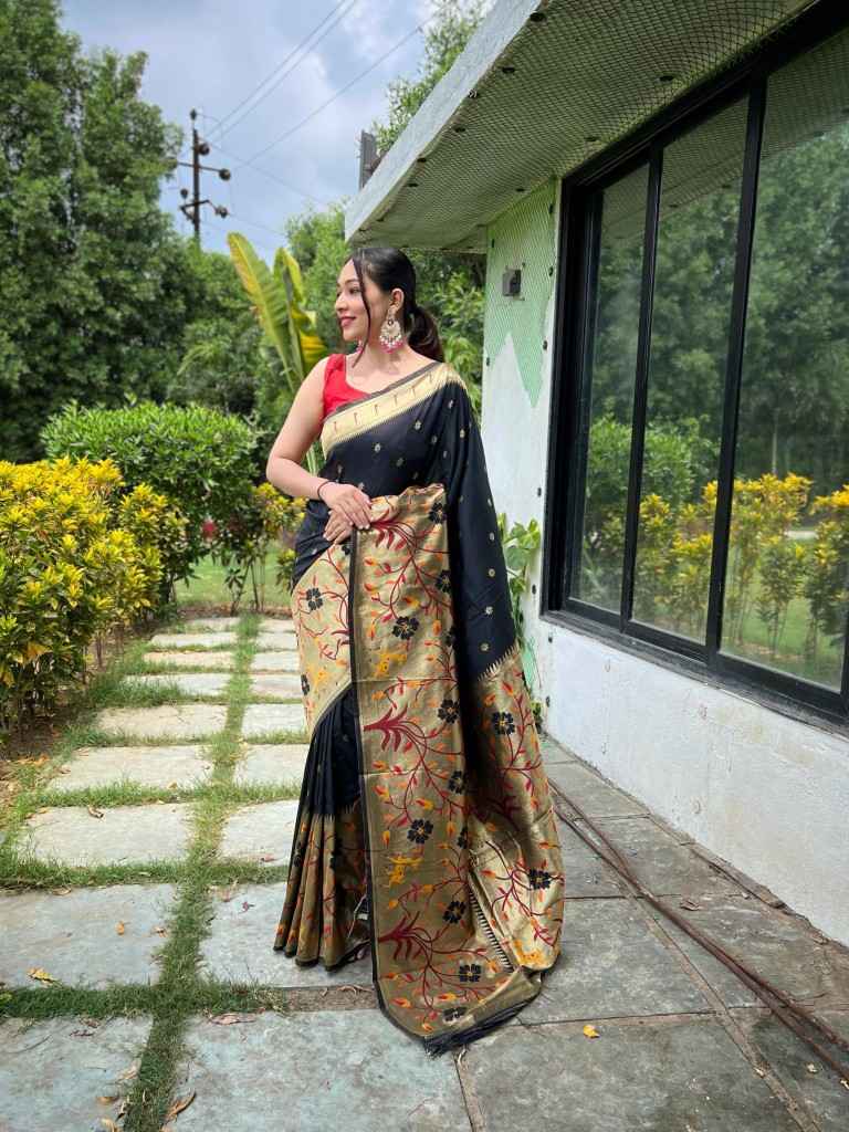 PURE PAITHANI TRADITIONAL BORDER SILK SAREE AT WHOLESALE PRICE
