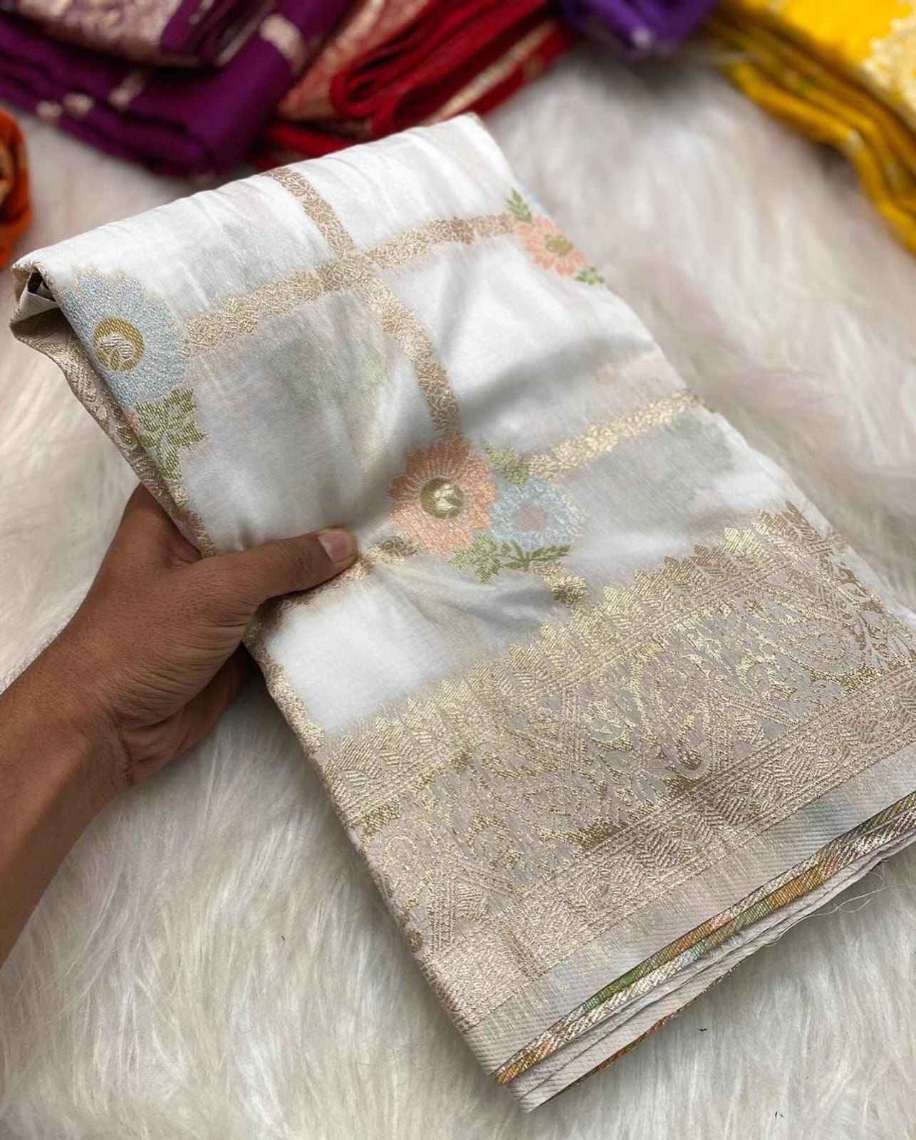 PURE SOFT RUSSIAN SILK ZARI AND MEENAKARI WEAVING SAREE AT WHOLESALE PRICE
