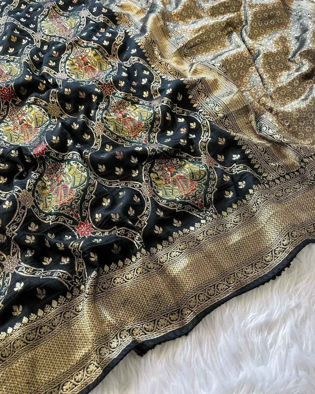 SOFT BANARASI MATKA SILK KANCHIPURAM WEAVING SAREE AT WHOLESALE PRICE