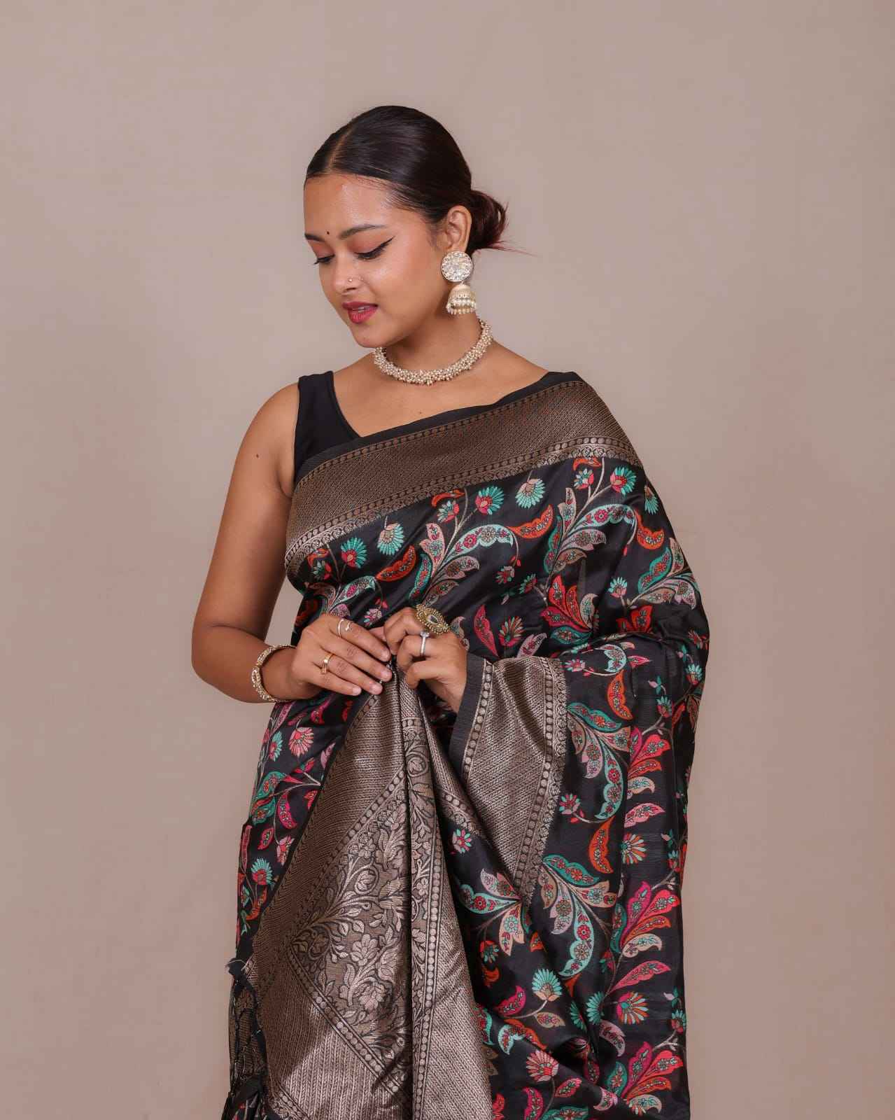 SOFT BANARASI SILK HEAVY PATOLA DESIGN SAREE AT WHOLESALE PRICE