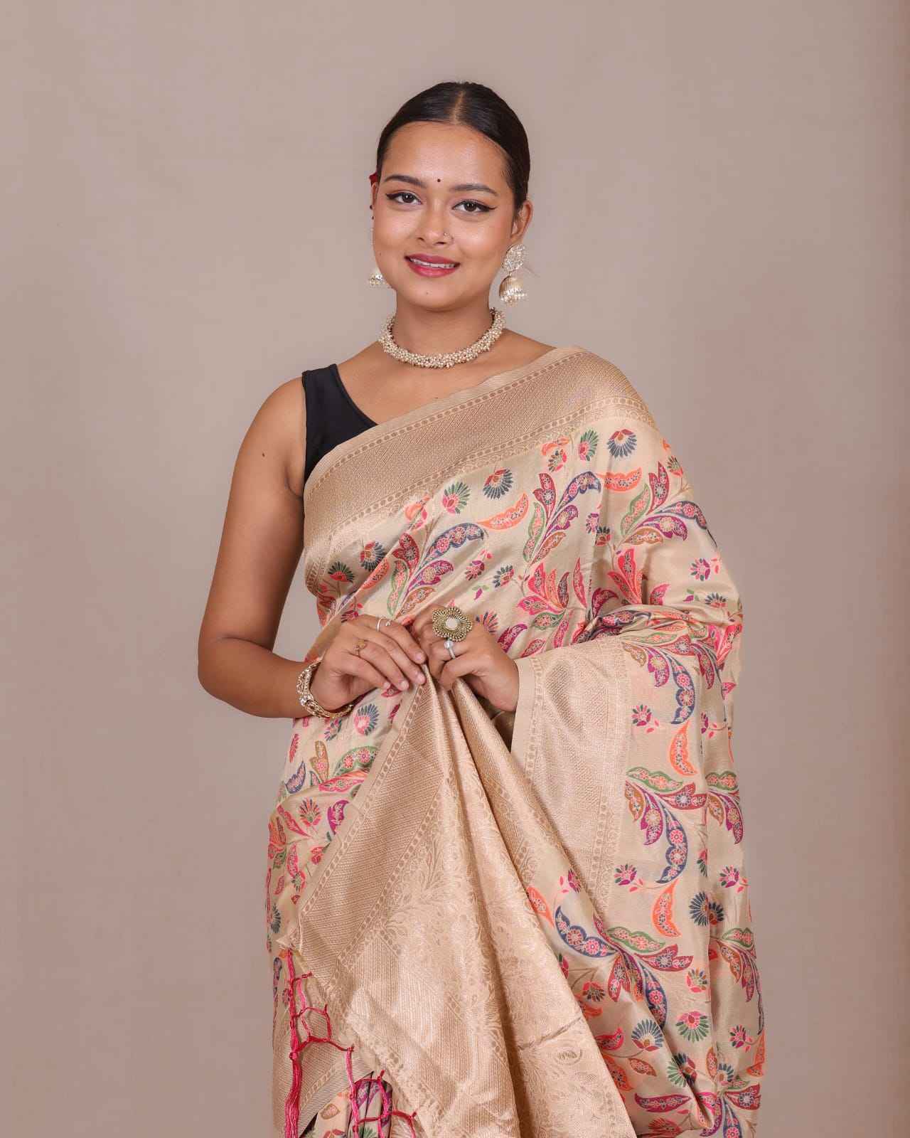 SOFT BANARASI SILK HEAVY PATOLA DESIGN SAREE AT WHOLESALE PRICE