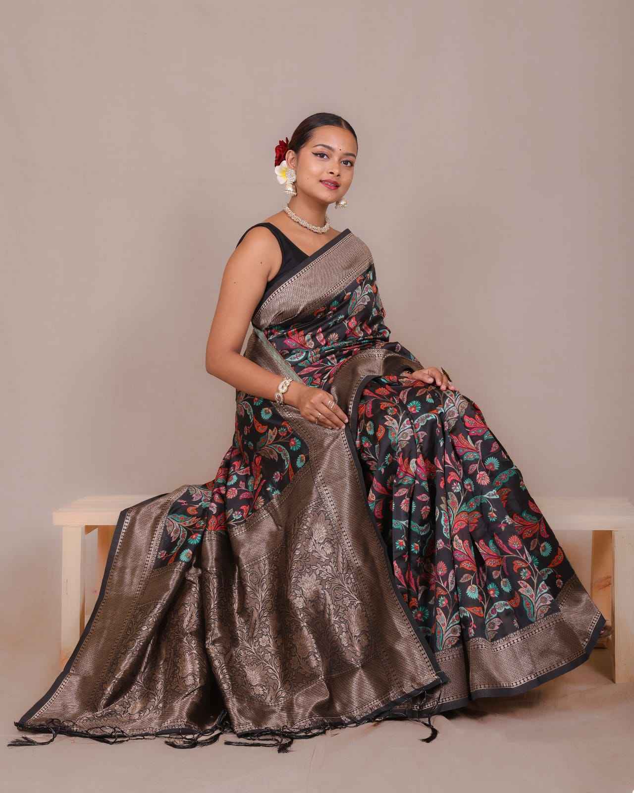 SOFT BANARASI SILK HEAVY PATOLA DESIGN SAREE AT WHOLESALE PRICE