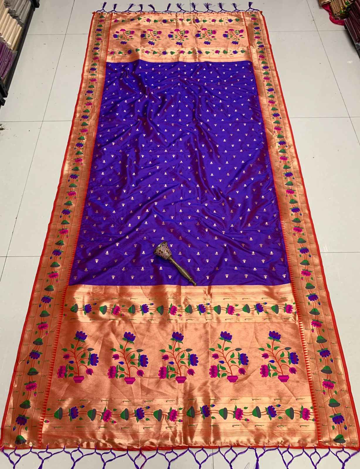 SOFT SILK JARI WEAVING FLOWER BORDER DUPTTA AT WHOLESALE PRICE