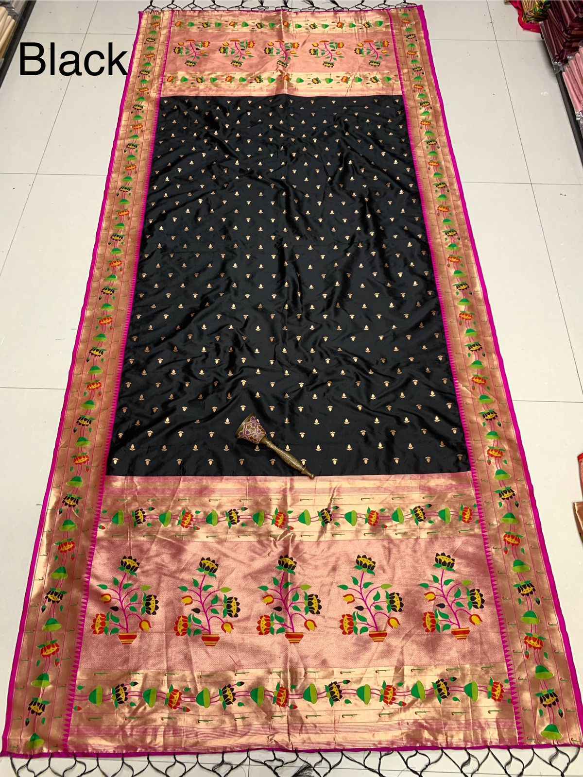 SOFT SILK JARI WEAVING FLOWER BORDER DUPTTA AT WHOLESALE PRICE