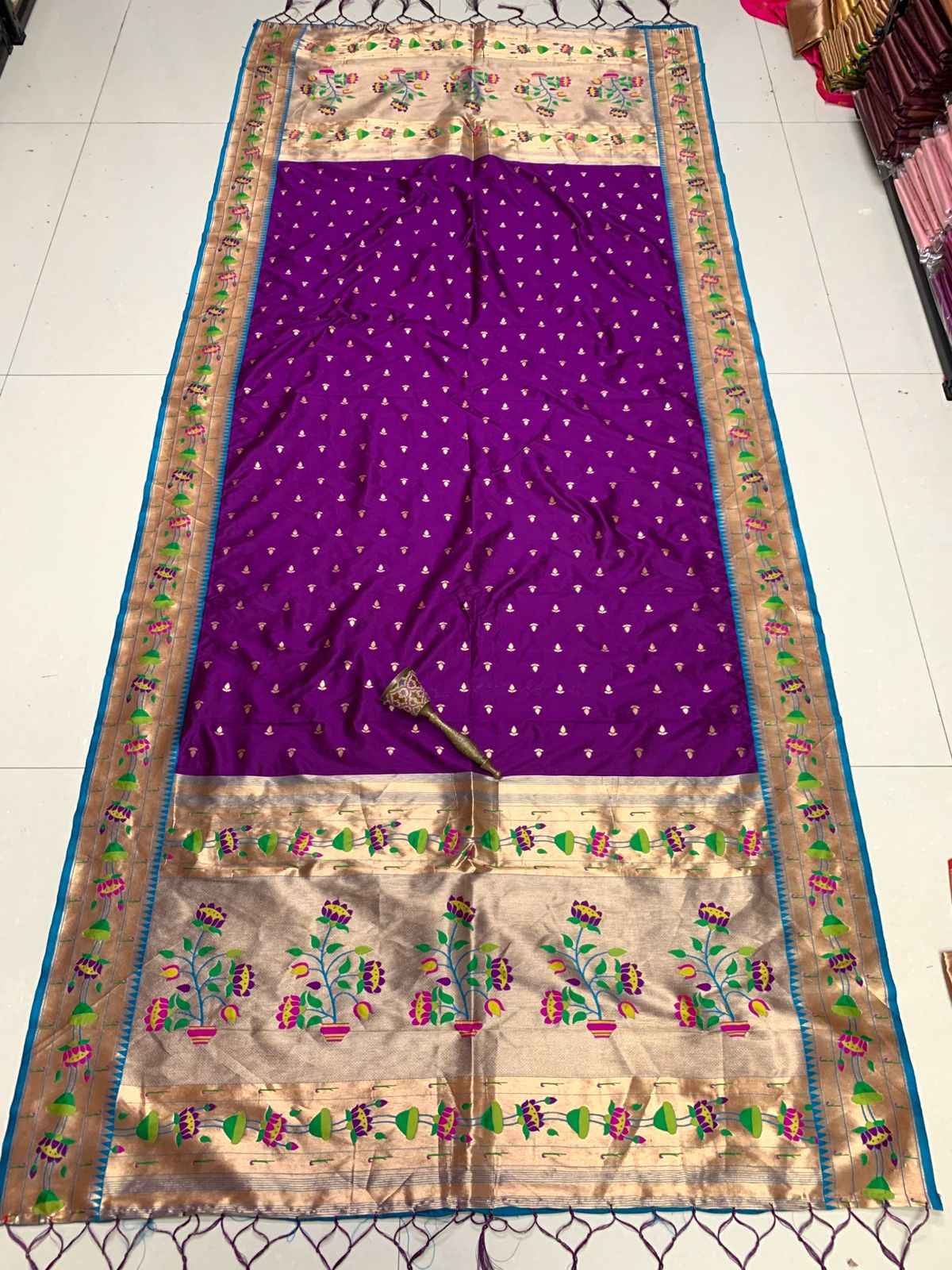SOFT SILK JARI WEAVING FLOWER BORDER DUPTTA AT WHOLESALE PRICE